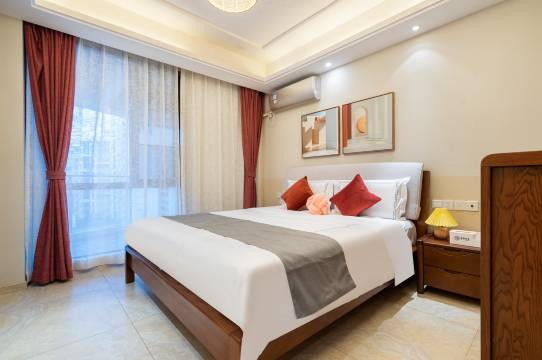 三亚顽皮小姐姐的家公寓