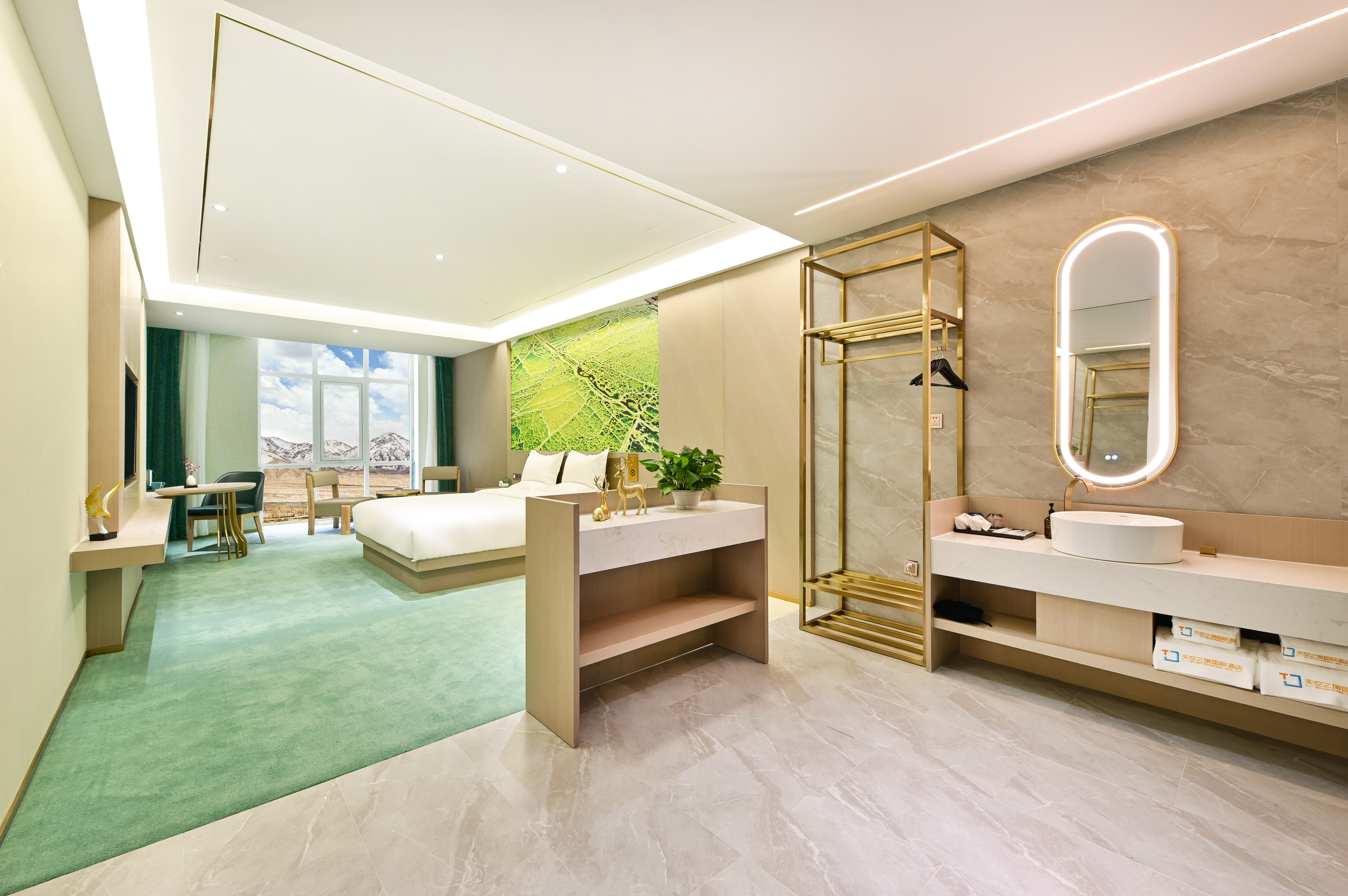 Haixi Prefecture Sky Mirror Vista Hotel (Da Qaidam Feicui Pedestrian Street) Over view