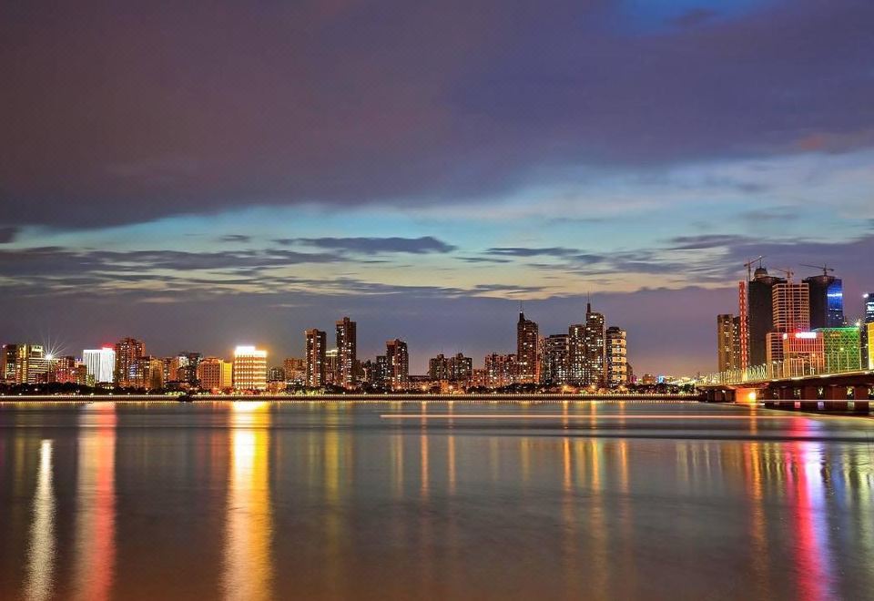 Vienna Classic Hotel (Hangzhou Binjiang Store) Hotel Overview