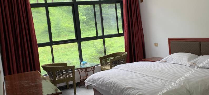 神农架八零后旅游农庄图片