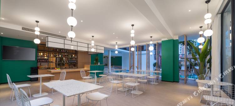 西双版纳亦森酒店(告庄西双景星光夜市店)图片