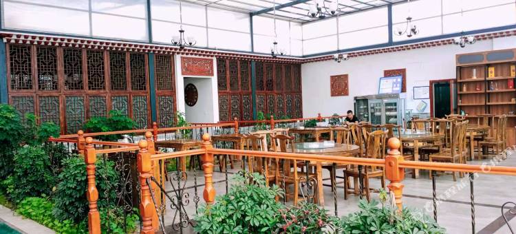 革吉嘉豪生态酒店图片