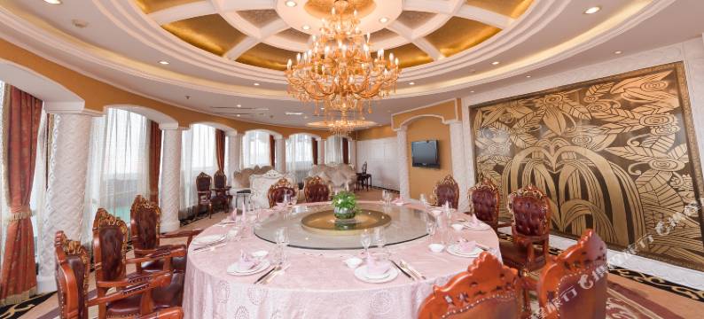 南京苏宁环球套房饭店(五台山地铁站店)图片