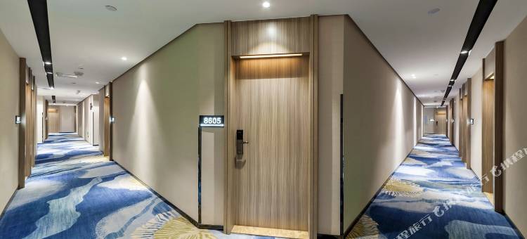 来美琪酒店(厦门海沧阿罗海城市广场嵩屿码头店)图片