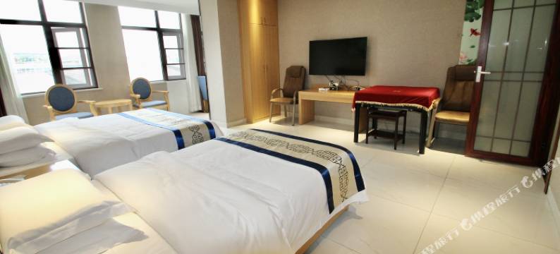 微客布景酒店(绵阳火车站园艺山店)图片