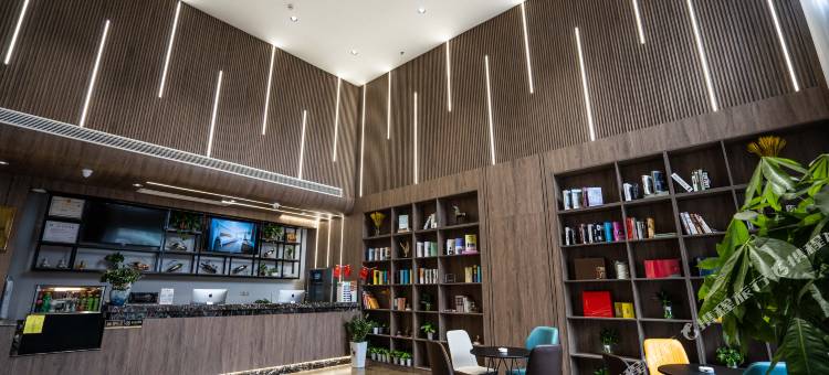 六安华安假日酒店(三十铺金港城市广场店)图片