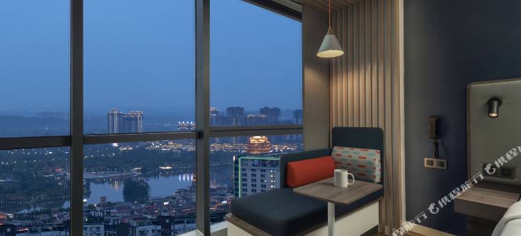 眉山东坡智选假日酒店(眉山东站店)图片