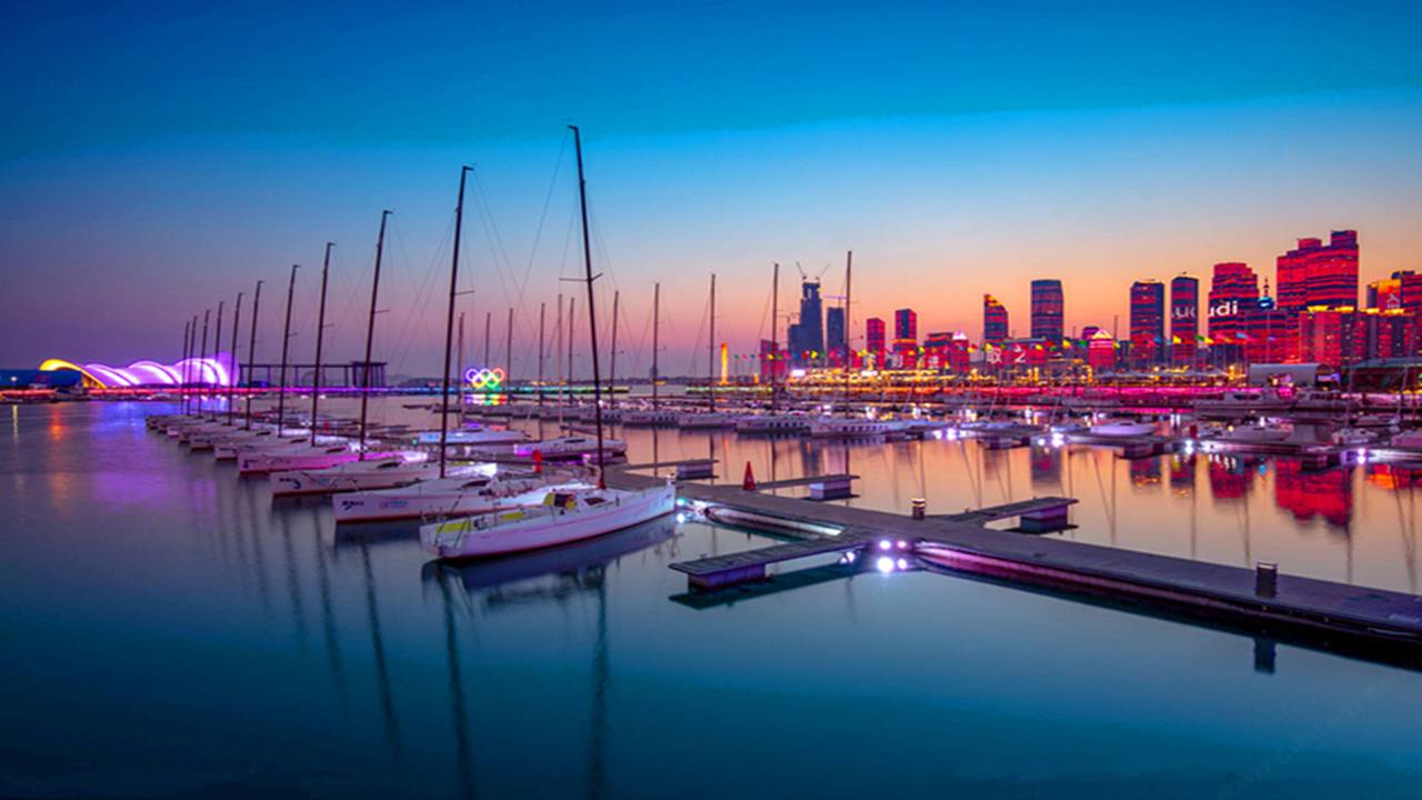 青岛五四广场海景美仑国际酒店图片