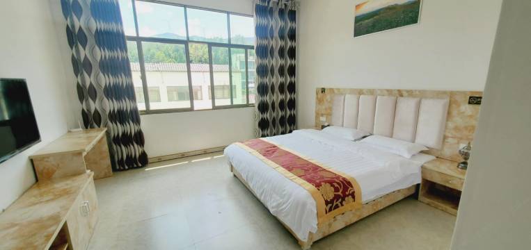 赫章里西西客栈