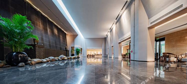 格林缦旅大酒店(八一广场一附院店)图片