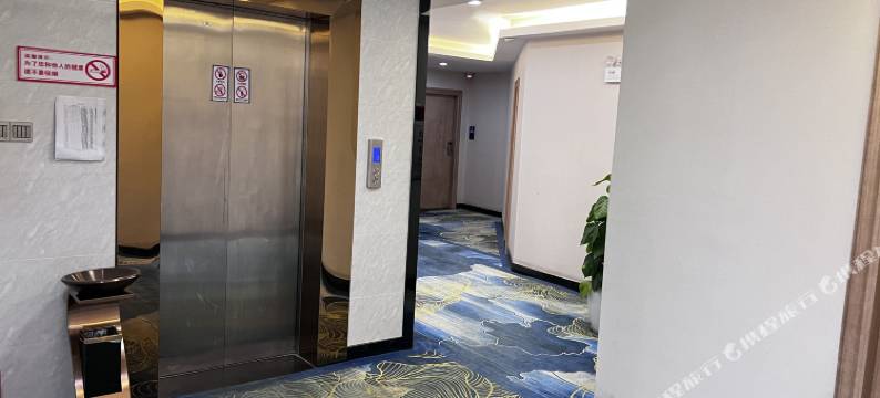 东莞清枫时尚酒店(清溪银湖工业区店)图片