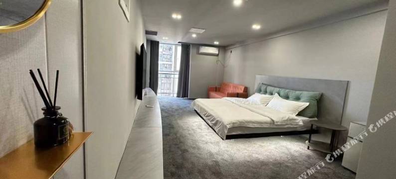 彩云之间轻奢酒店(洛阳万达广场王府井店)图片