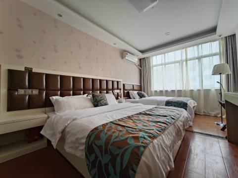 天台龙潮商务酒店