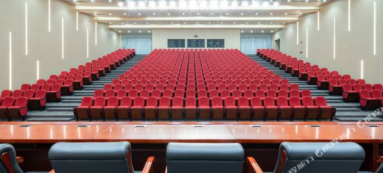 丽呈東谷酒店(成都大学青龙湖湿地公园店)图片