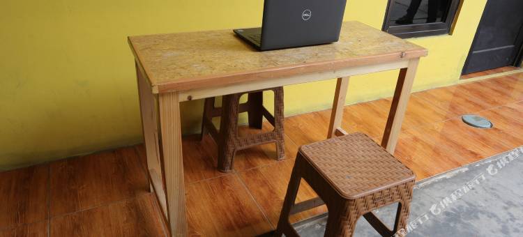 OYO 93021 科斯特迪森酒店(Penginapan Dison RedPartner)图片