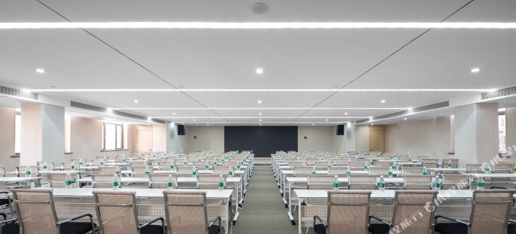 朝阳客运站友谊大街亚朵酒店图片