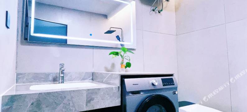 乌拉特中旗甘其毛都罗兰轻居图片