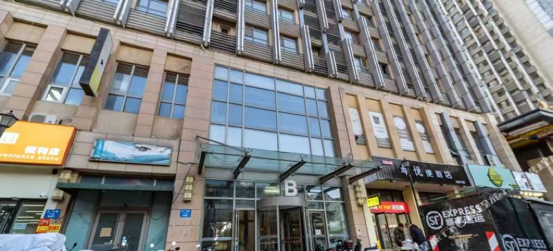 美程美咖民宿(沈阳北一路万达店)图片