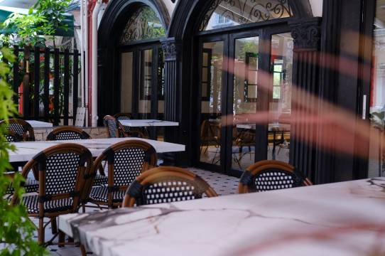 白房子酒店(桃花湾广场跨海大桥店)图片