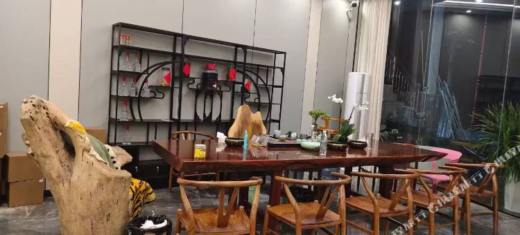 雷波望月居轻居酒店图片