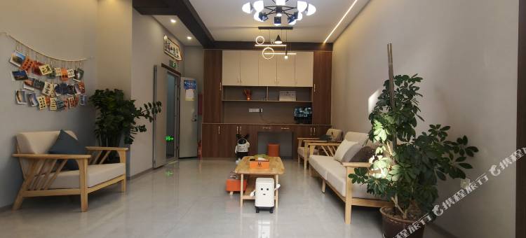 布尔津巴适雅居民宿(七彩河童话森林游乐场店)图片