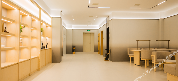 睿柏云酒店(通化集贸中心店)图片