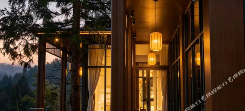 卧游·古核隐庐民宿(金佛山店)图片