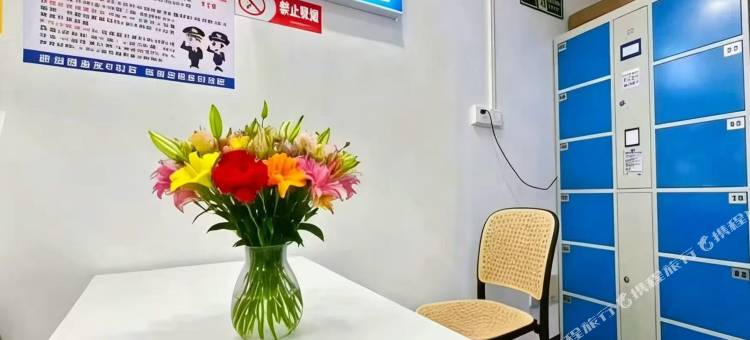 幸运少女居青年旅舍(江汉路俊华大厦店)图片