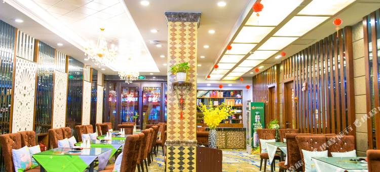 敦煌嘉年华国际酒店(沙洲夜市店)图片