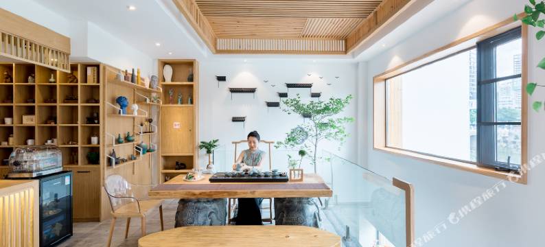 美岸·燕舍河畔观景民宿(贵阳甲秀楼青云市集店)图片