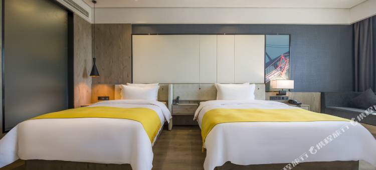 丽橙酒店·趣(武汉光谷广场杨家湾地铁站店)图片