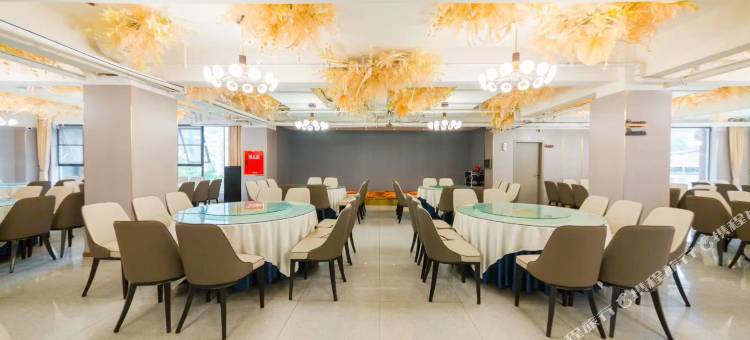 雷波林家园轻居酒店图片