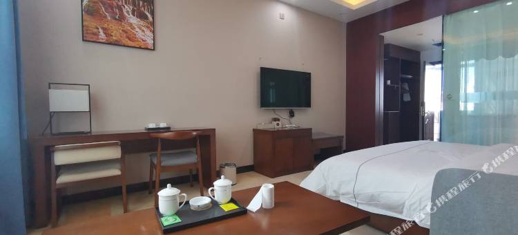 革吉嘉豪生态酒店图片