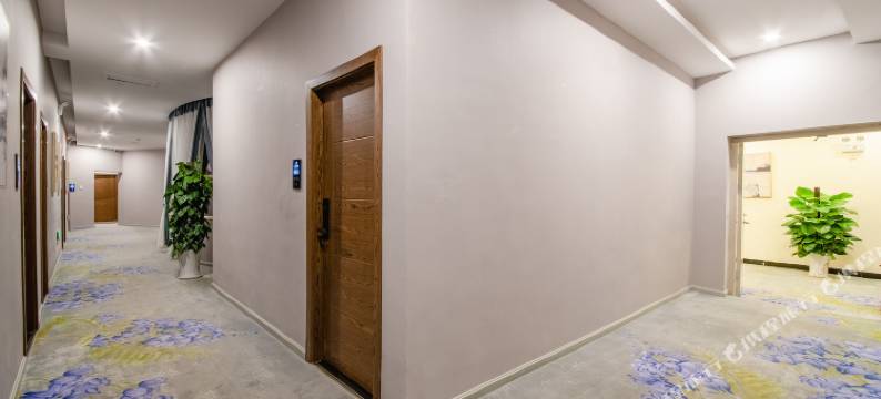 昆明金色莲华酒店图片