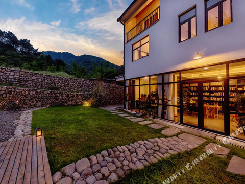 杭州临安暖山民宿