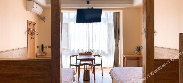 艺龙瑞云酒店(内蒙古大学北校区桃李湖店)图片