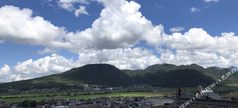 腾冲凭栏客栈图片