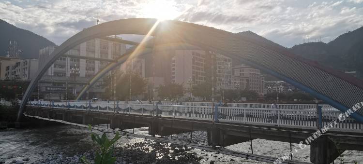 石棉凤翔浪琴湾主题酒店图片