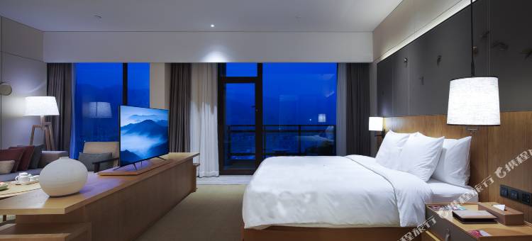 南昌保利皇冠假日酒店图片