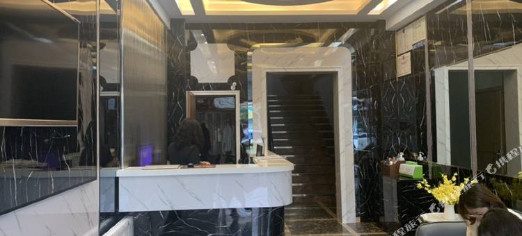 包头友居精品酒店(青山娜琳店)图片