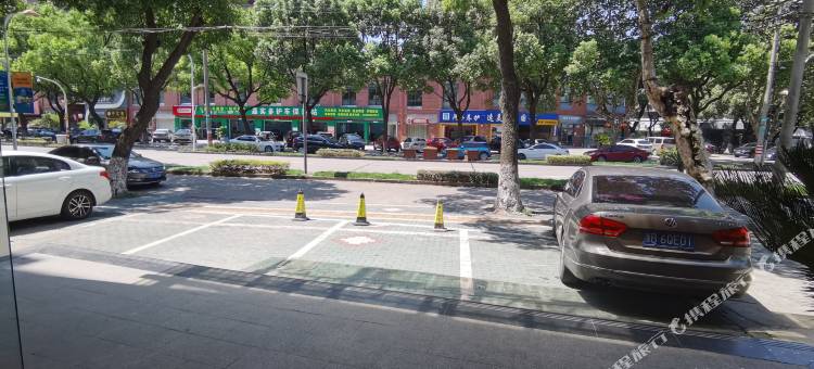 宁波新恒昌酒店(镇海招宝山地铁站店)图片