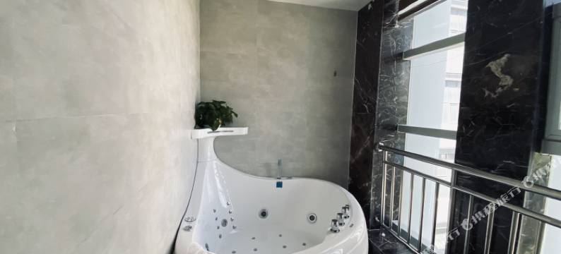 新集酒店(乌鲁木齐连云港大厦店)图片