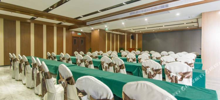 兰博大酒店(圣世广场于都客运总站店)图片