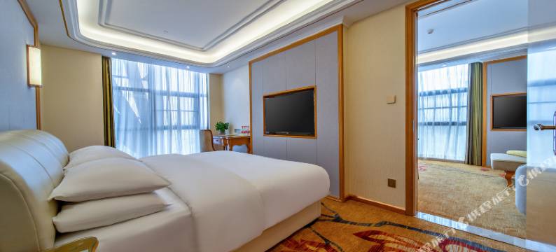 维也纳国际酒店(昆明新螺蛳湾万科魅力之城广卫地铁站店)图片