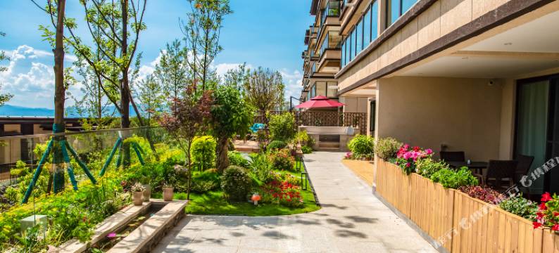 抚仙湖悠远居·山顶湖景套房酒店图片