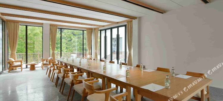 九华山陌上花间堂·雾涧图片