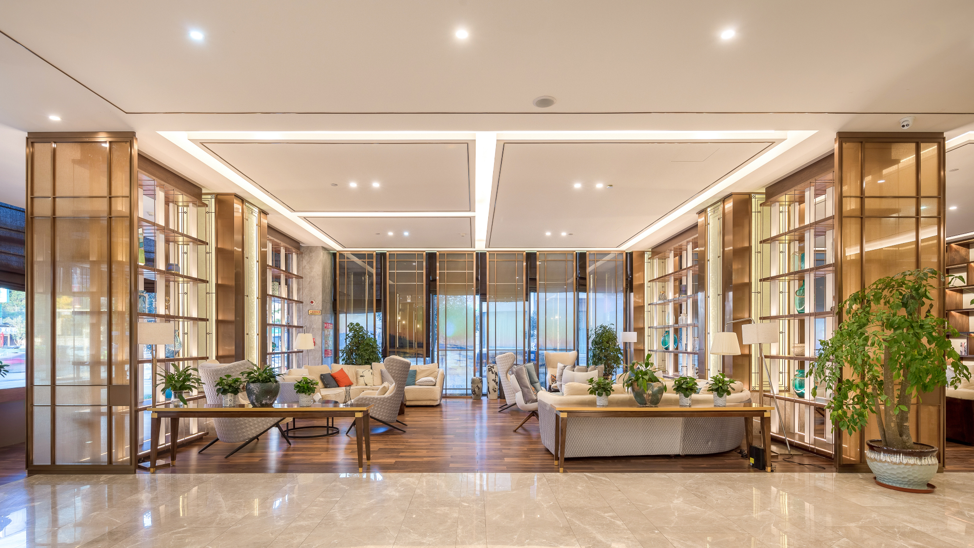 Lanwan Hotel Over view