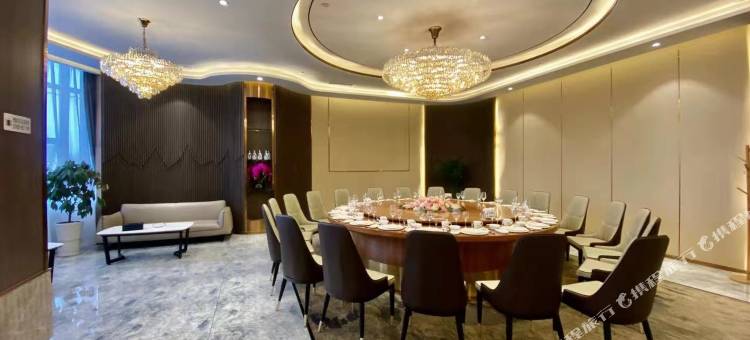 东阳国际酒店(广安思源广场店)图片