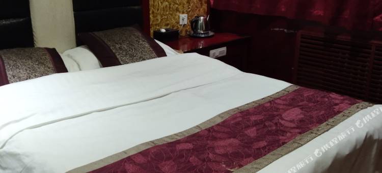 积石山君悦商务宾馆图片