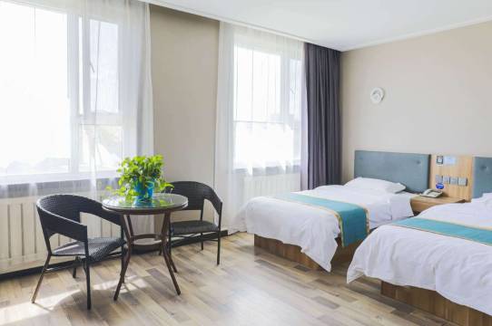 新豫怀缘酒店(乌鲁木齐站店)